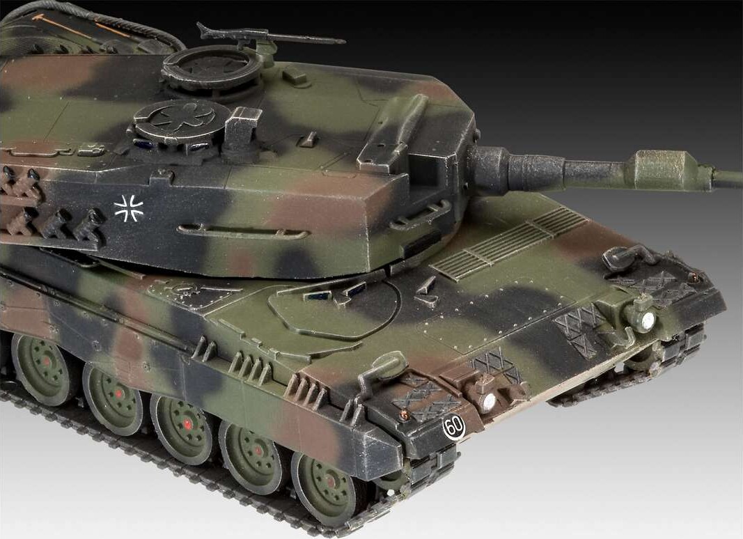 Revell - Slt 50-3 Elefant Lastbil Byggesæt - 1 72 - Level 5 - 03311
