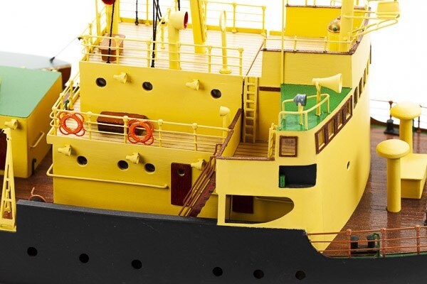 Billing Boats - Elbjørn Icebreaker - 1 75 - Bb536