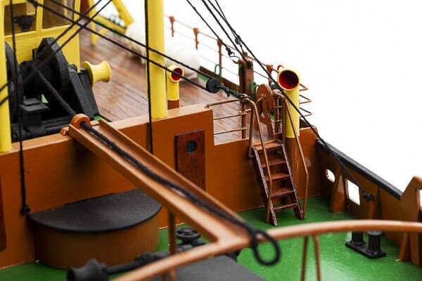 Billing Boats - Elbjørn Icebreaker - 1 75 - Bb536