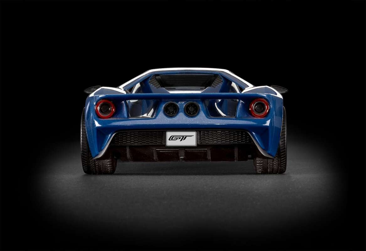 Revell - 2017 Ford Gt Bil Byggesæt - 1 24 - Easy Click - 07824
