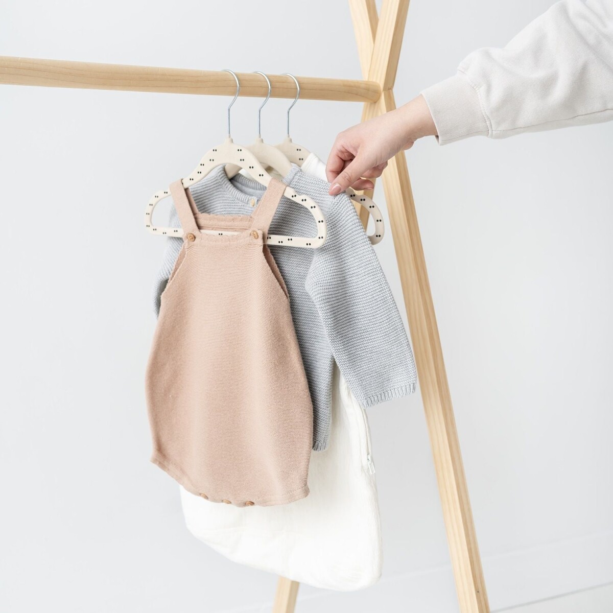 3 Sprouts - Bøjler Til Børn - Velour - 15 Stk - Double Dot Beige