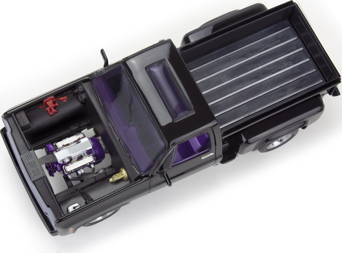 Revell - 76 Chevy Squarebody Street Pickup Truck - 1 24 - 14552