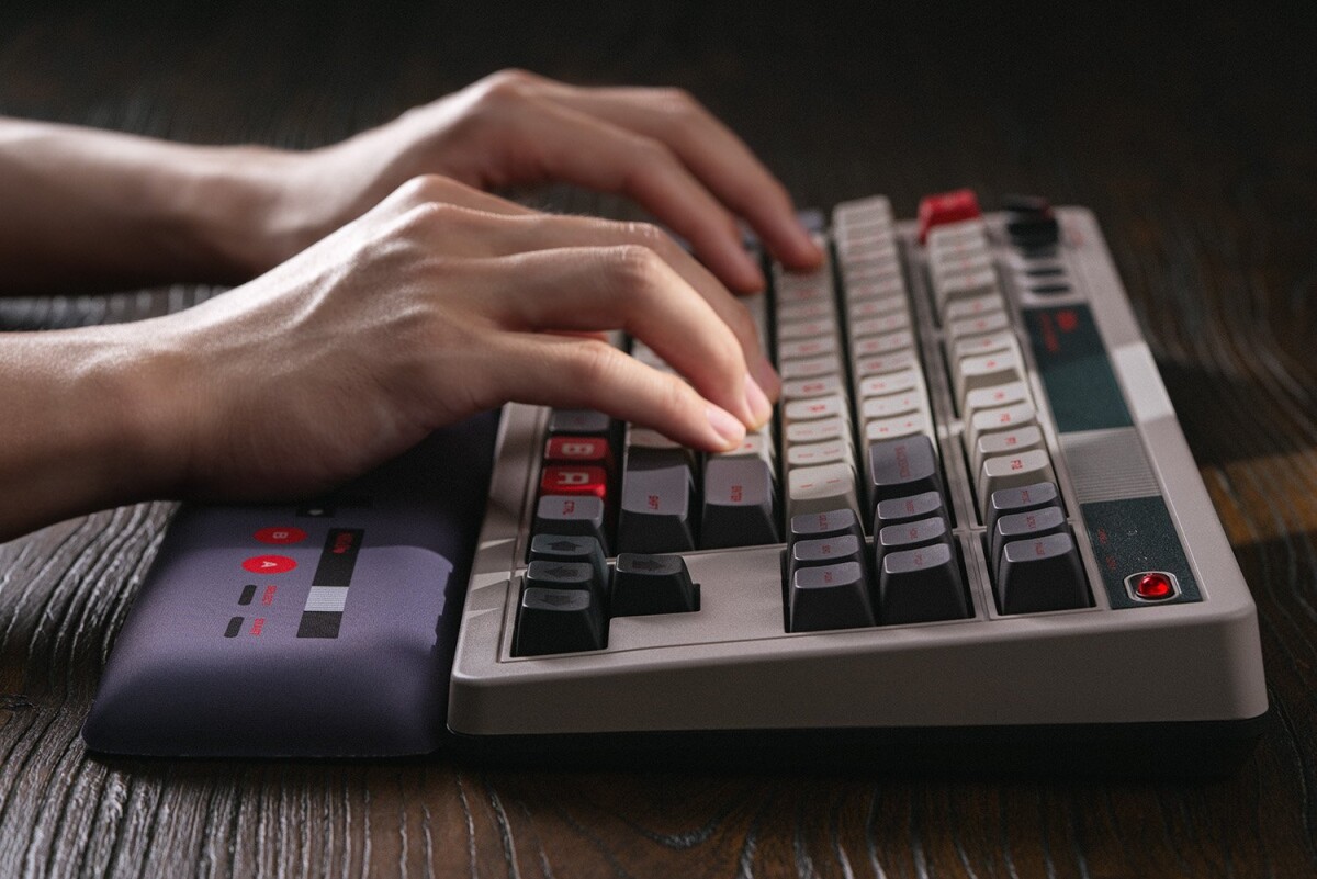 8Bitdo - Mechanical Keyboard M Ed