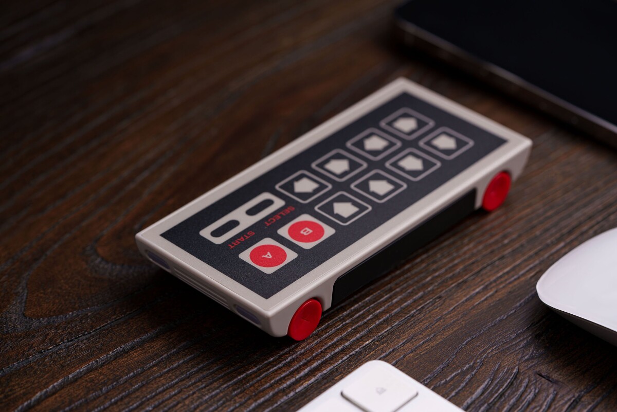 8Bitdo N30 Wireless Mobile Charger