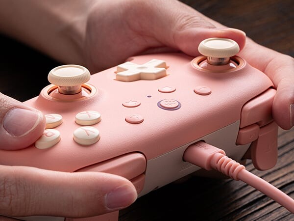 8Bitdo Ultimate 2C Wired Pad Peach