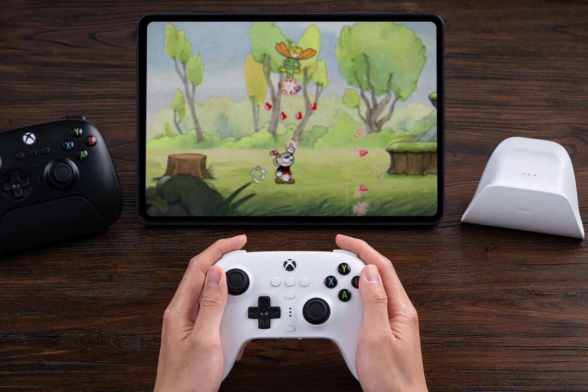 8Bitdo Ultimate 3-Mode Xbox Gamepad White