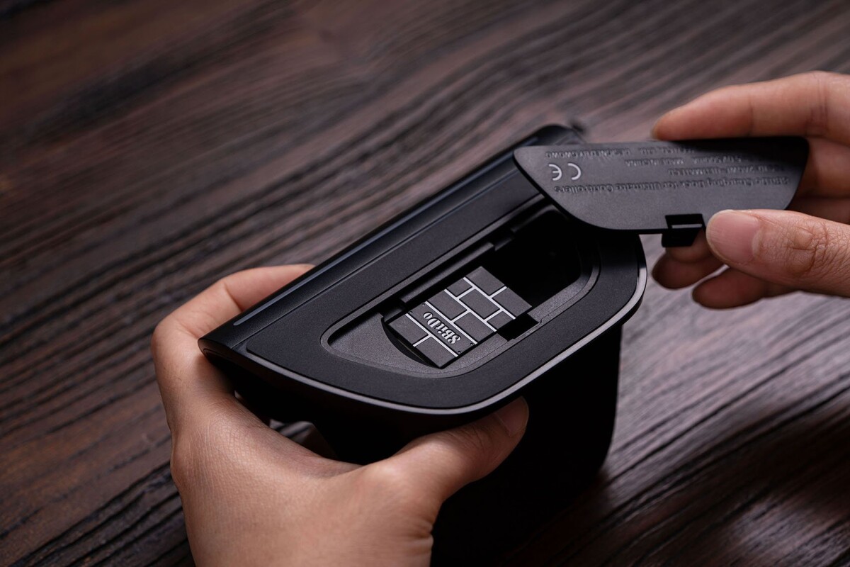 8Bitdo - Ultimate Trådløs Controller Inkl Ladestation - Bluetooth - Sort