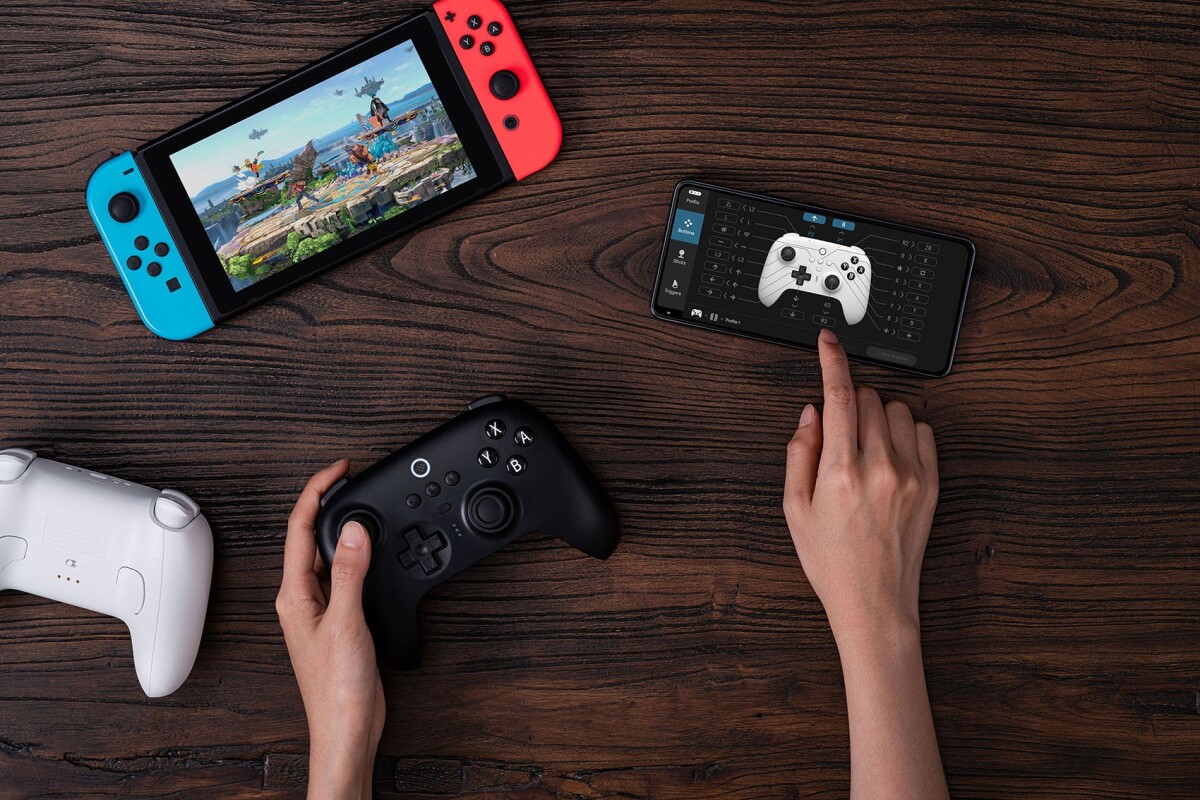 8Bitdo - Ultimate Trådløs Controller Inkl Ladestation - Bluetooth - Sort