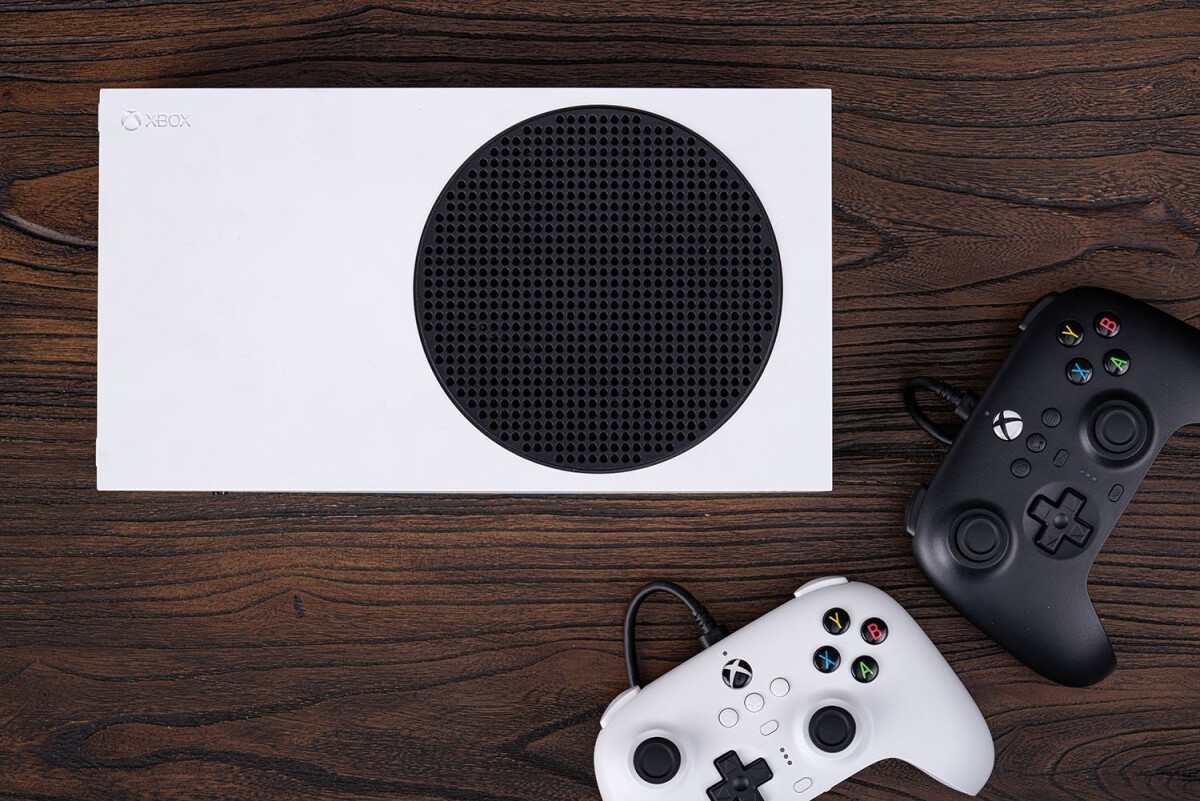 8Bitdo Ultimate Wired Controller For Xbox Hall Ed White