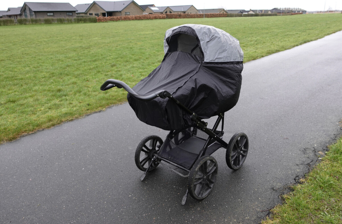 Babydan - Supersafe Rain Cover - Sort - 100 Cm