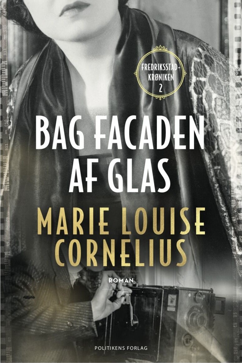 Bag Facaden Af Glas