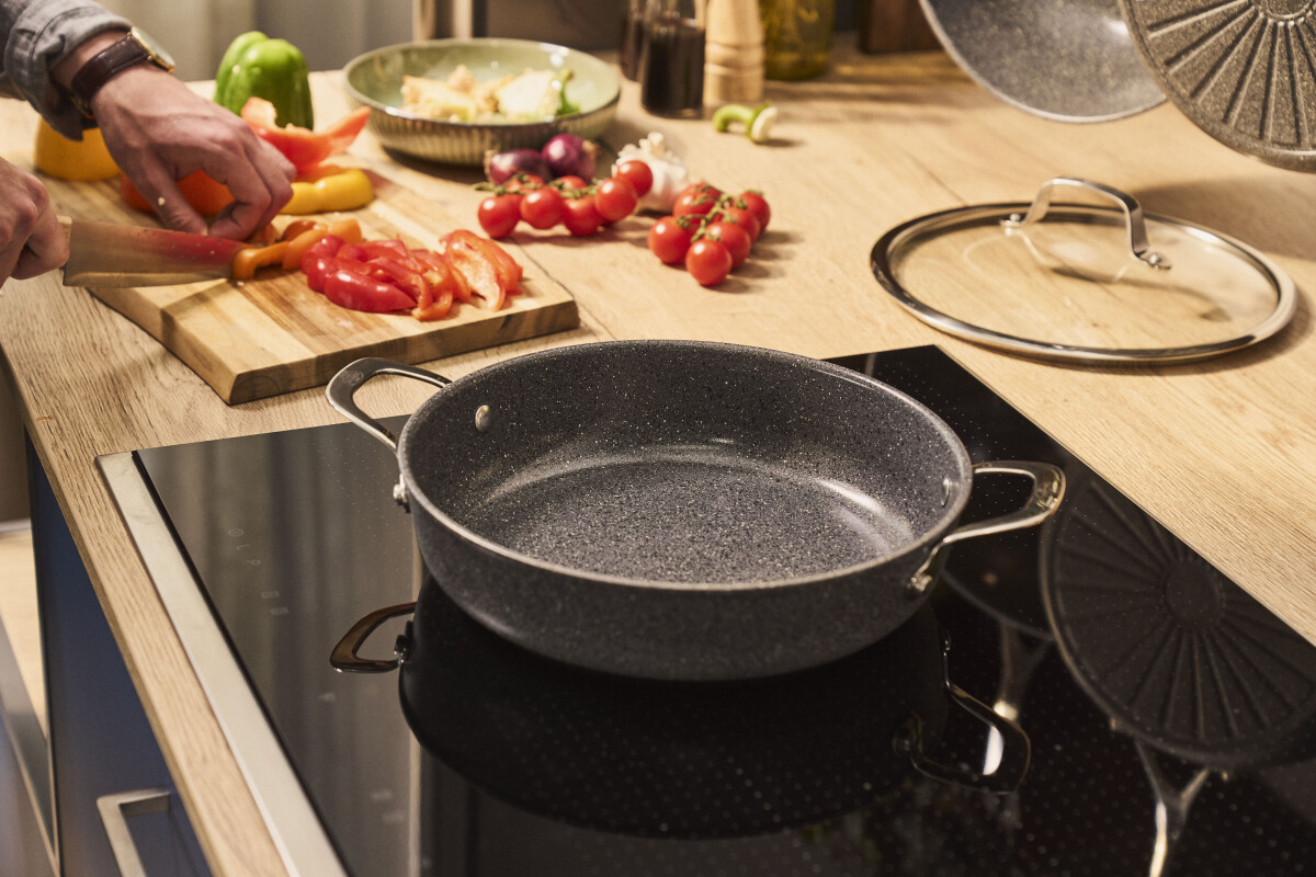Ballarini - Salina Ceramic Serveringspande Med Låg - No-Color - 28 Cm
