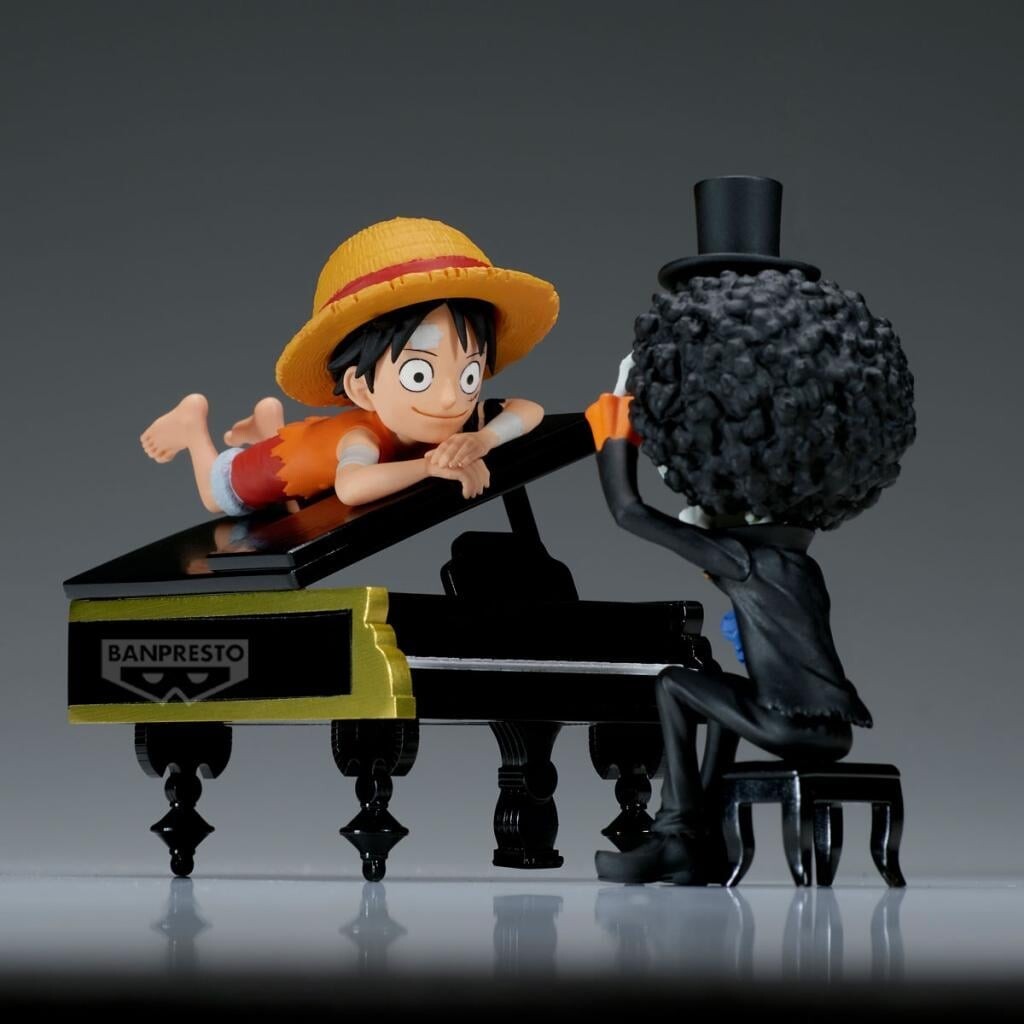 Banpresto - One Piece - Monkey D Luffy Brook Collectable Figure Log Stories