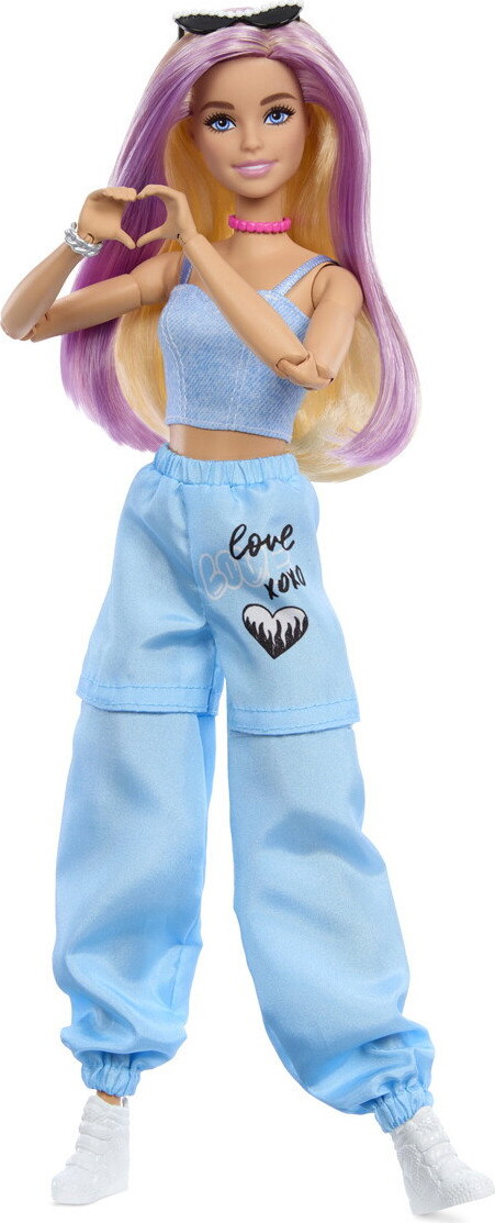 Barbie - Deluxe Style Dukke Med 4 Sæt Tøj - Mattel Jnc61