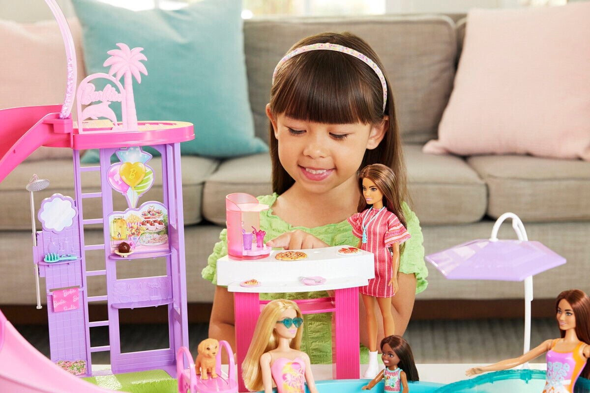 Barbie - Dream Pool Legesæt - Over 20 Dele