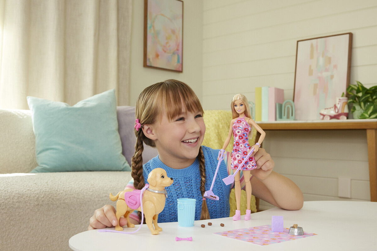 Barbie Jjb46 - Walk Potty Pup Malibu Dukke - Family Friends