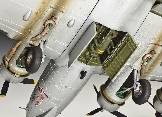 Revell - B-17G Flying Fortress Modelfly Byggesæt - 04283