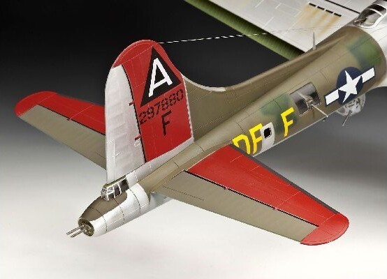 Revell - B-17G Flying Fortress Modelfly Byggesæt - 04283