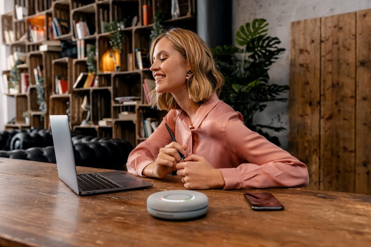 Beyerdynamic - Space Wireless Bluetooth Speakerphone