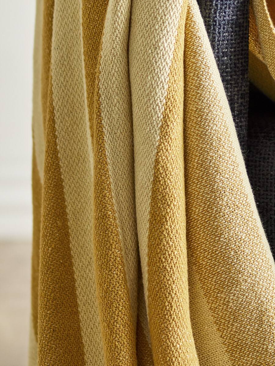 Bloomingville - Frello Plaid Tæppe - Gul - 160X130 Cm - Bomuld