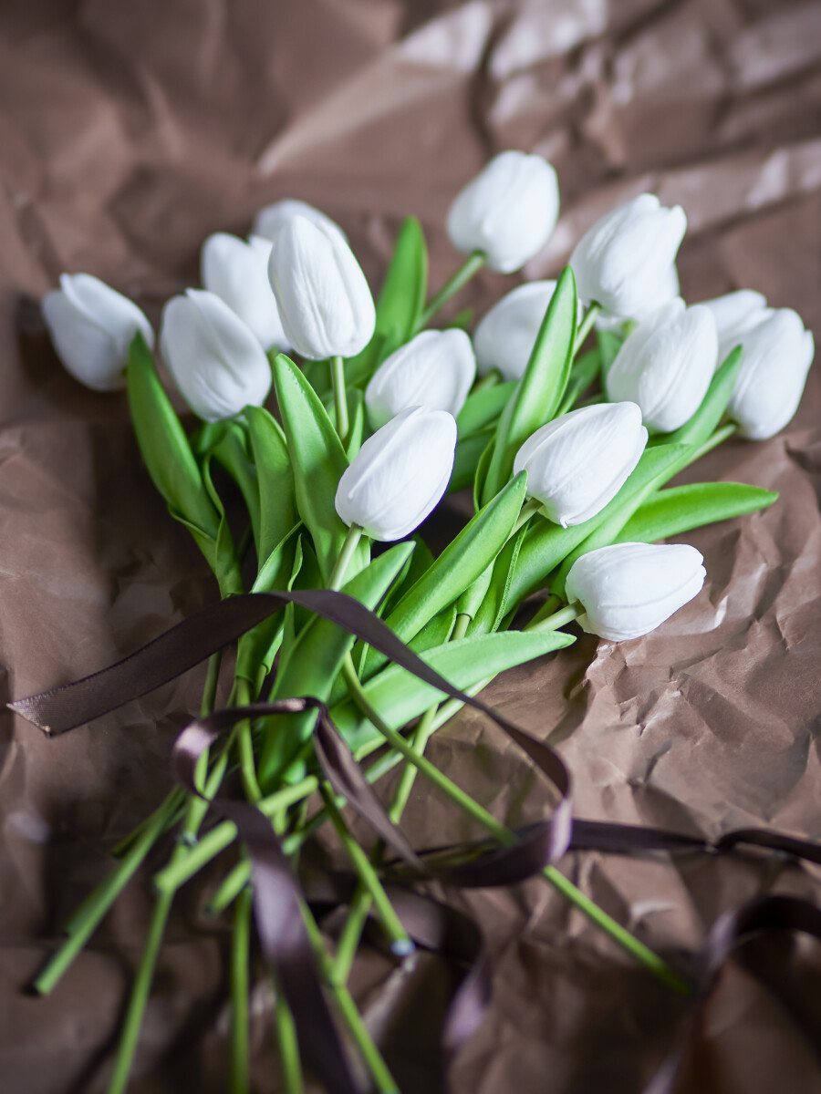 Bloomingville - Tulip Buket - Hvid - Kunstige Blomster