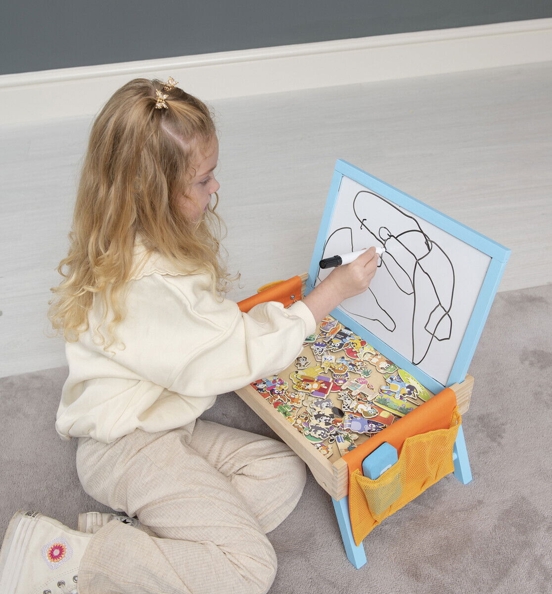 Bluey - Whiteboard Og Magnettavle Til Børn - Inkl 100 Magneter