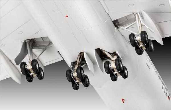 Revell - Boeing 747-8 Lufthansa Model - 1 144 - Level 5 - 03891