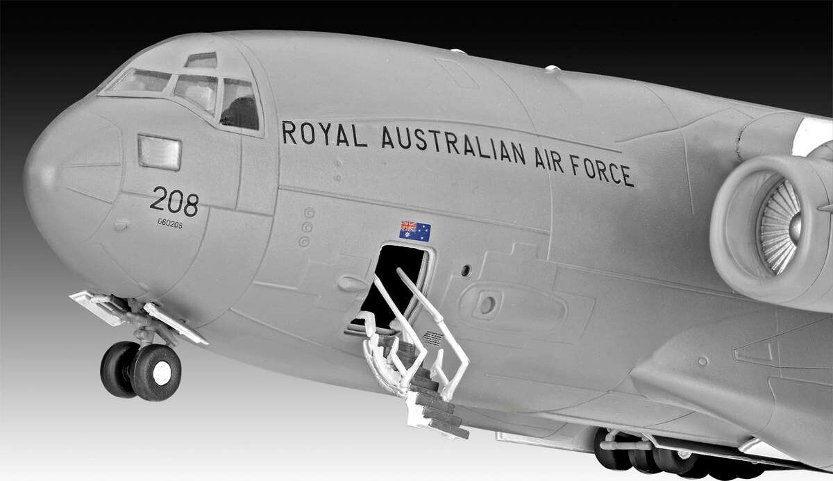 Revell 03747 - Boeing C-17A Globemaster Iii - Build Paint - 1 144