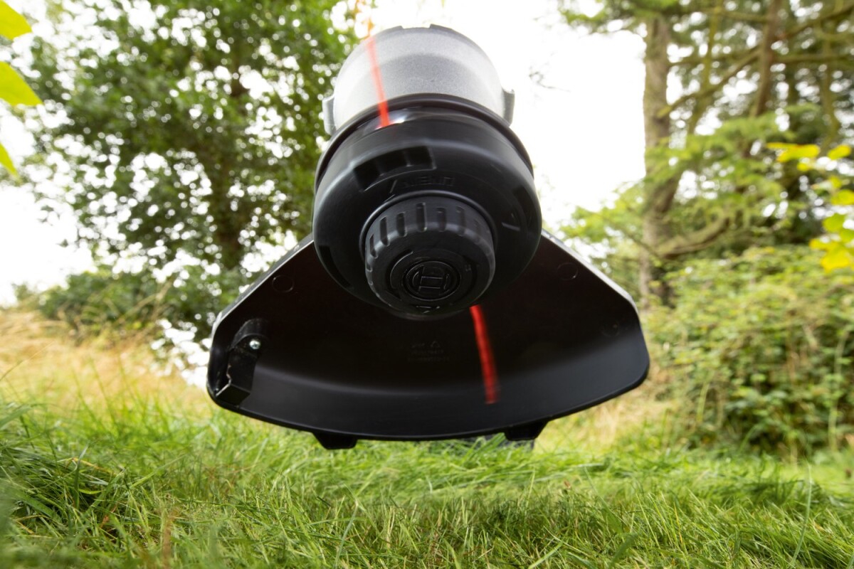 Bosch - Batteridrevet Busktrimmer - Adv 23Cm 36V Batteri Lader Medfølger