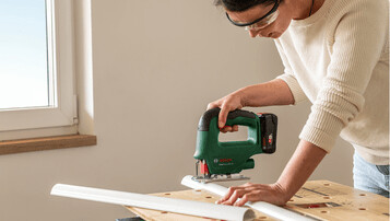 Bosch - Batteridrevet Stiksav - Easy Saw 18V-70 Intet Batteri