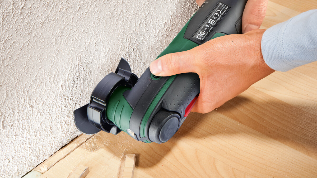 Bosch Diy - Batteridrevet Multifunktionsværktøj 18V Med Autoclic-System