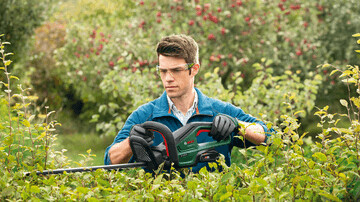 Bosch - Universal Hedgecut 18V 50Cm Klinge Batteri Inkluderet
