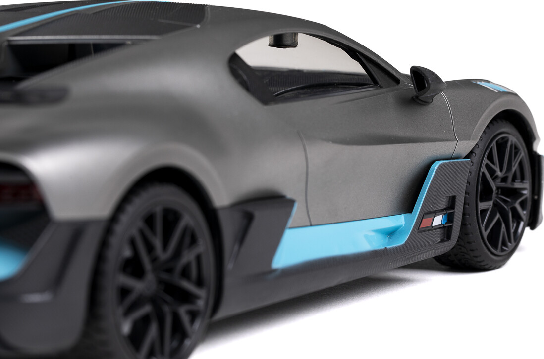 Bugatti Divo - Rc Fjernstyret Racerbil - 1 16 - 2 4 Ghz - Grå