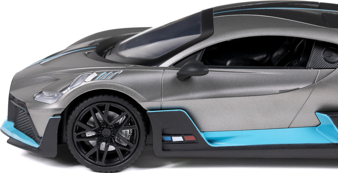 Bugatti Divo - Rc Fjernstyret Racerbil - 1 16 - 2 4 Ghz - Grå
