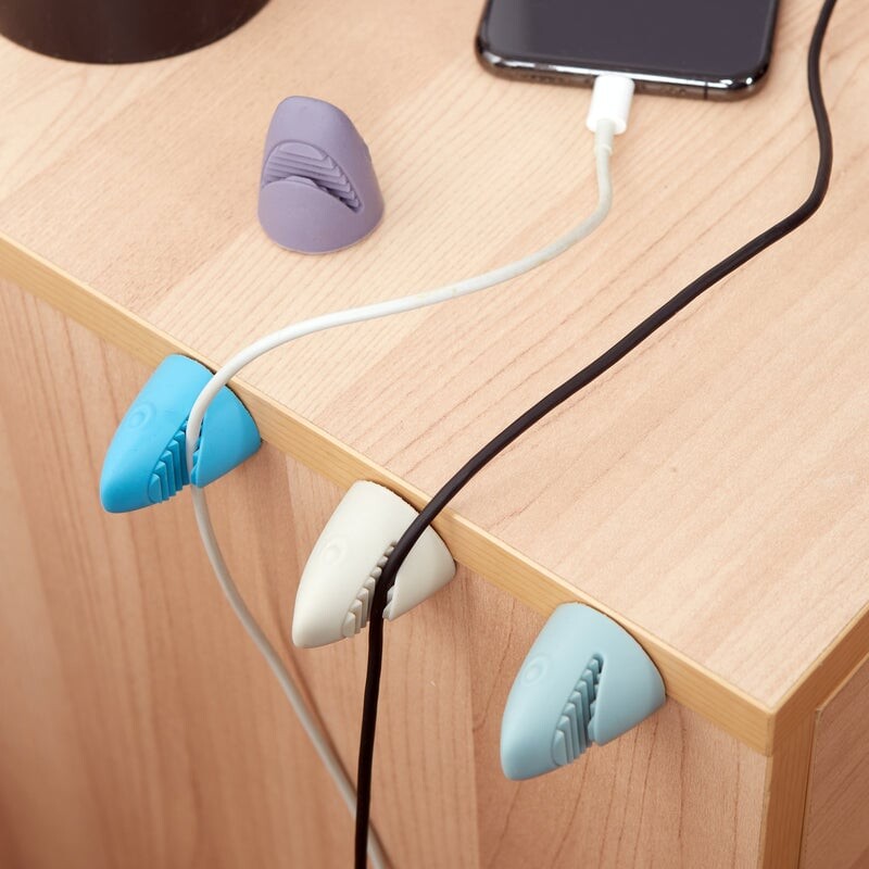 Kikkerland - Selvklæbende Kabelholder Til Bord - Haj - 4 Stk