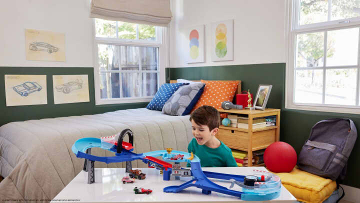 Disney Cars - Grc Jumping Raceway - Bilbane Sæt