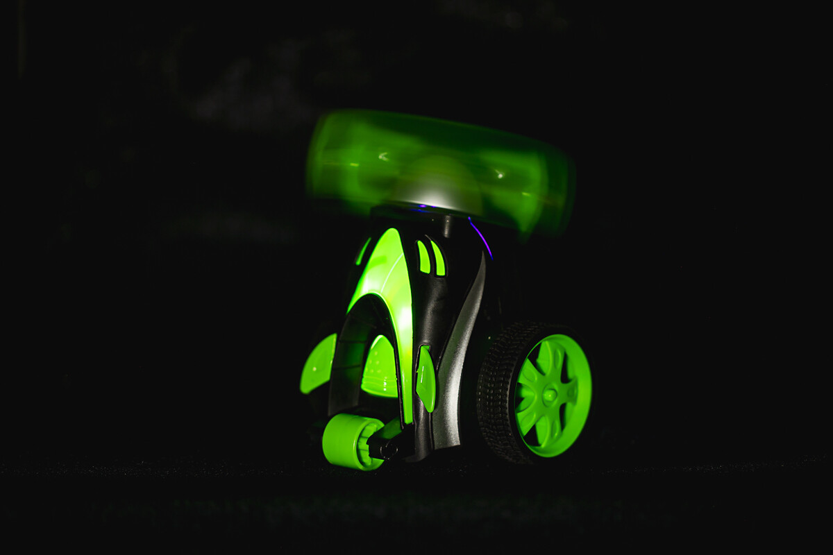 Crazy Tumbler - Fjernstyret Stuntbil - Grøn - Yinrun