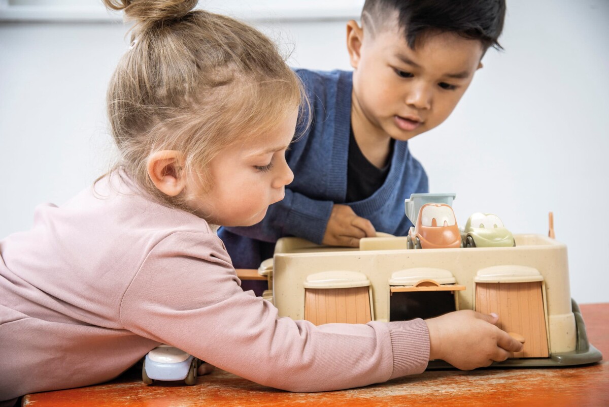 Dantoy Bio - Garage Legesæt Inkl 3 Biler