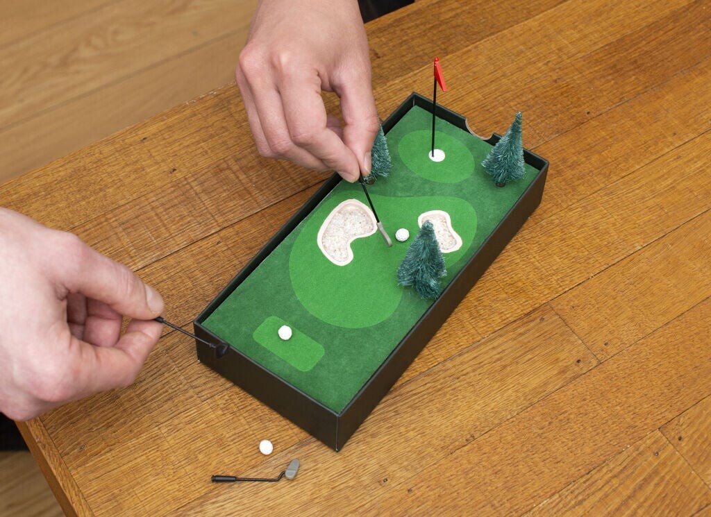 Kikkerland - Bord Golf