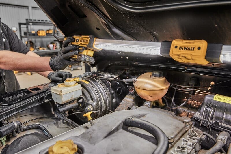 Dewalt Dcl045-Xj Xr Cordless Led Work Light For