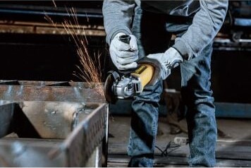 Dewalt Dwe4117 Angle Grinder 950 Watt