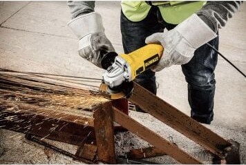 Dewalt Dwe4117 Angle Grinder 950 Watt