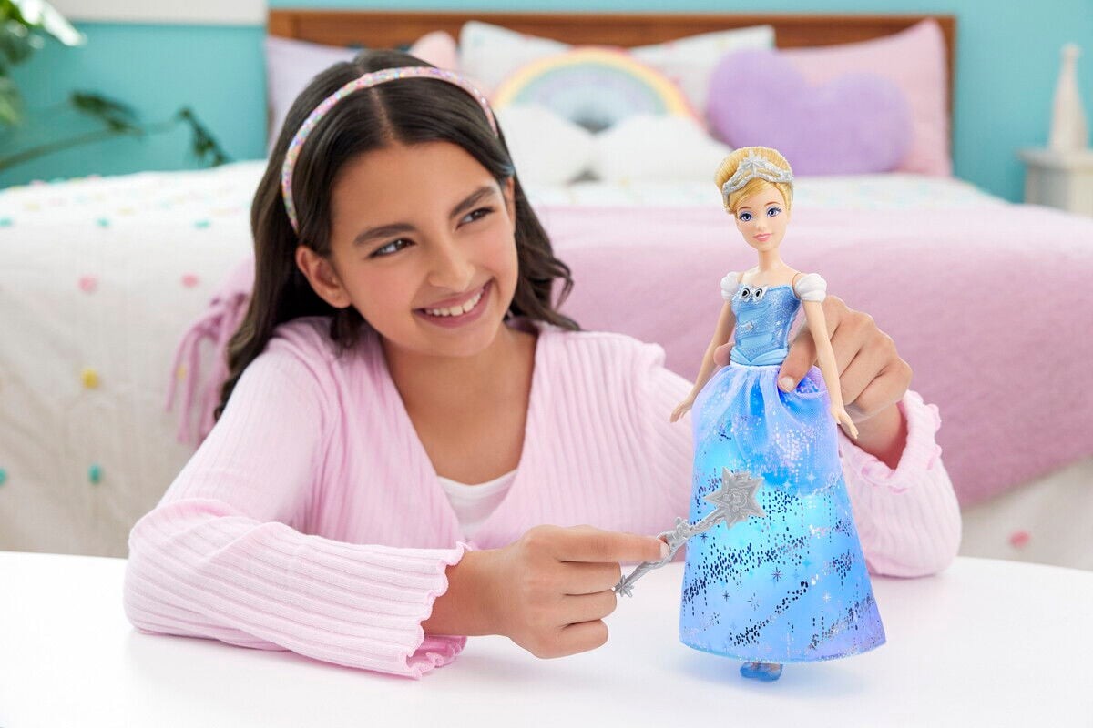 Disney Prinsesser - Askepot Dukke Med Lys