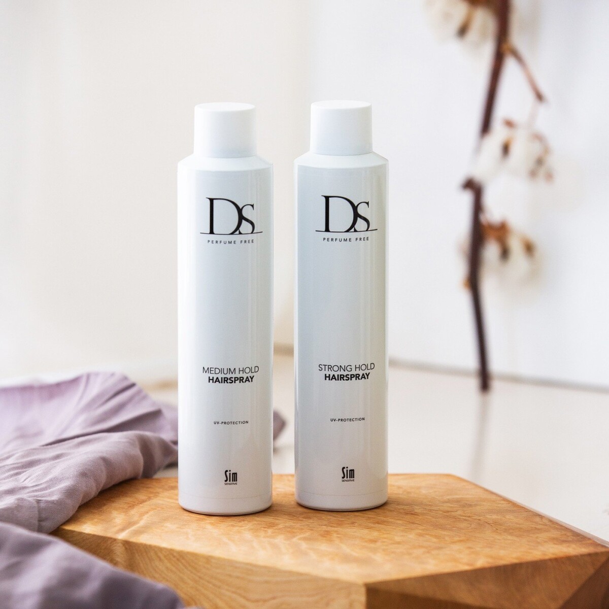 Ds - Sim Sensitive Strong Hold Hairspray 300 Ml 11037