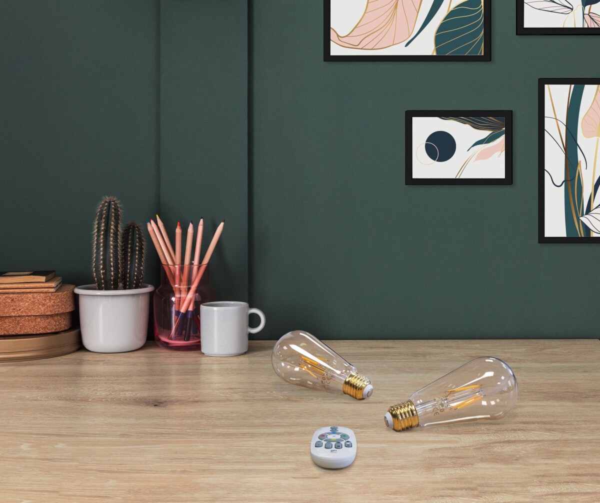 Eglo - E27 Pærer Med Fjernbetjening - Led - St64 Amber - Varm Hvid -