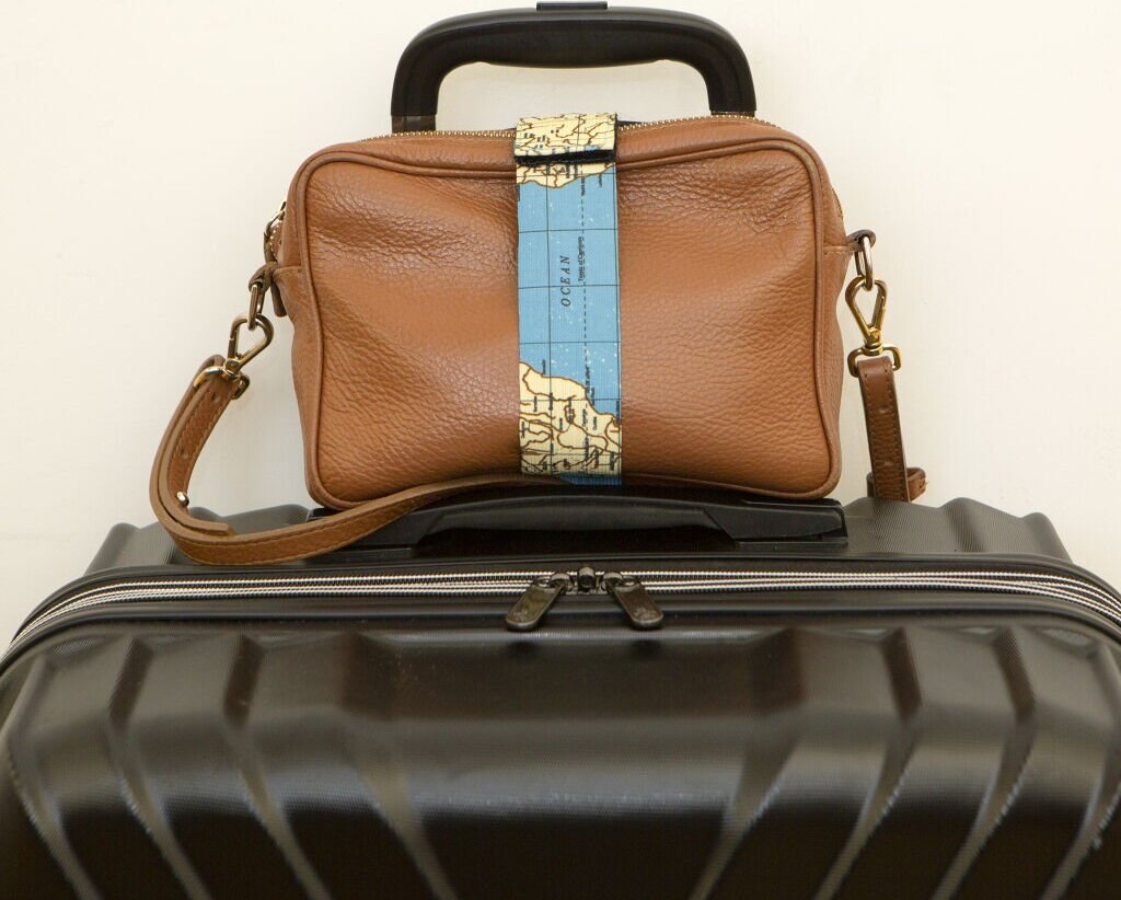Kikkerland - Elastic Luggage Strap
