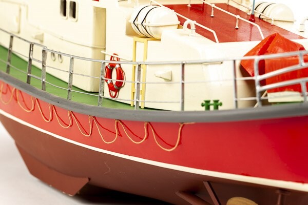 Billing Boats - Emile Robin Model Båd Byggesæt - 1 33 - Bb430