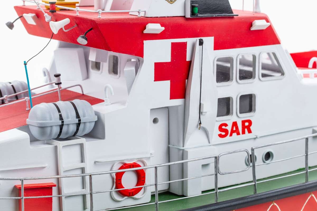 Billing Boats - Emile Robin Model Båd Byggesæt - 1 33 - Bb430