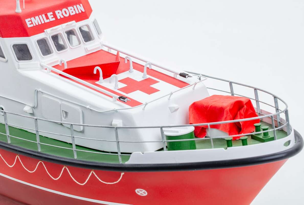 Billing Boats - Emile Robin Model Båd Byggesæt - 1 33 - Bb430