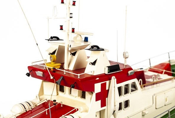 Billing Boats - Emile Robin Model Båd Byggesæt - 1 33 - Bb430